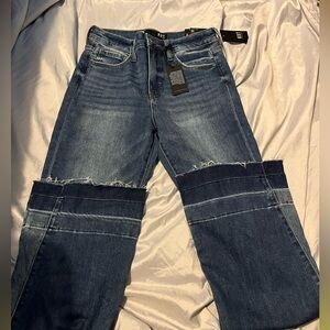 Kutfromkloth
Side 0
Denim jeans